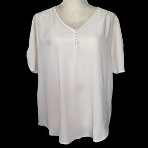 NWT Active USA‎ Lightweight Women’s Cream Button Blouse sz 1XL